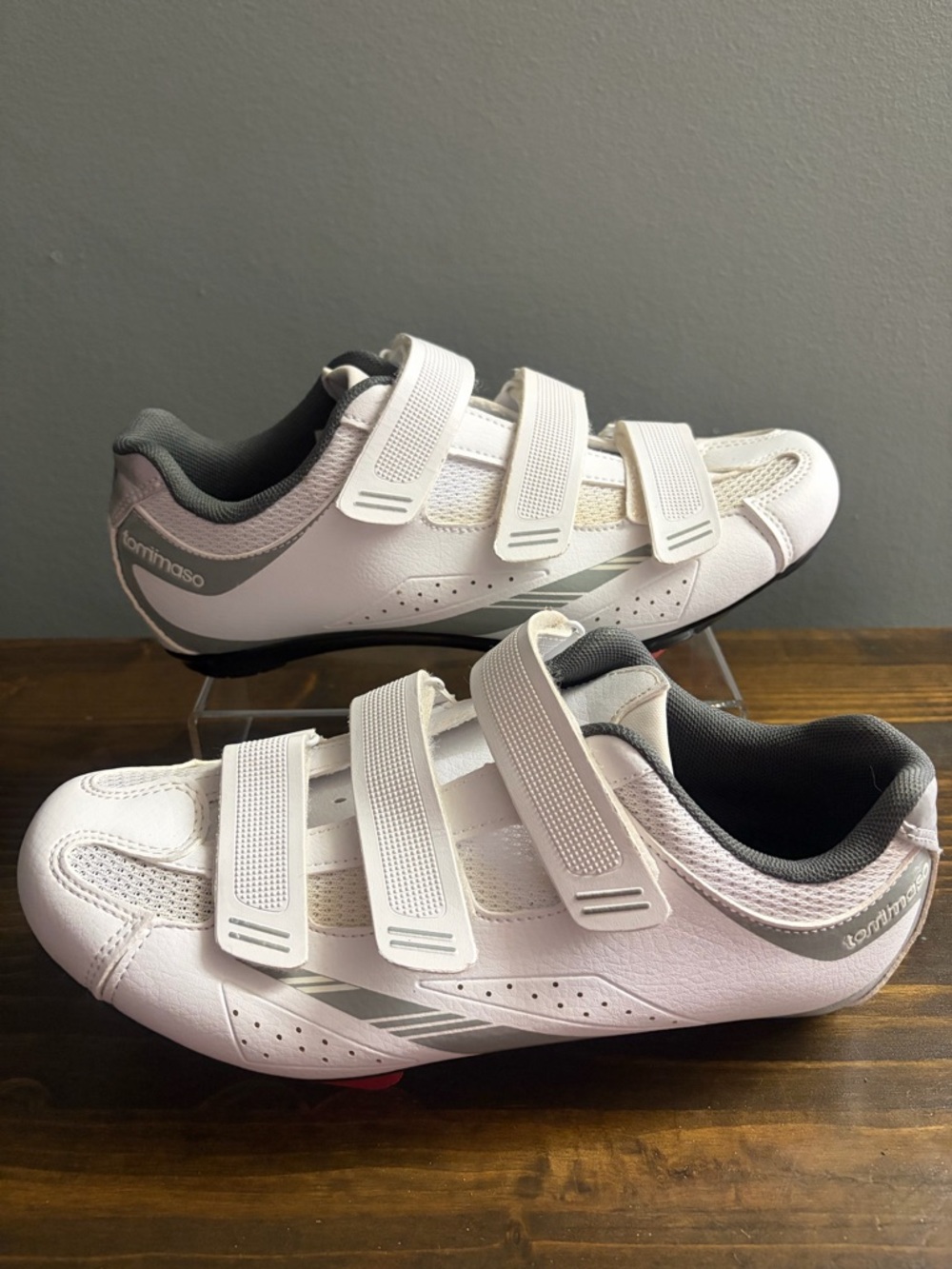 Women’s Tommaso White & Gray Cycling Shoes Triple Strap & Cleats Size 9 or 40